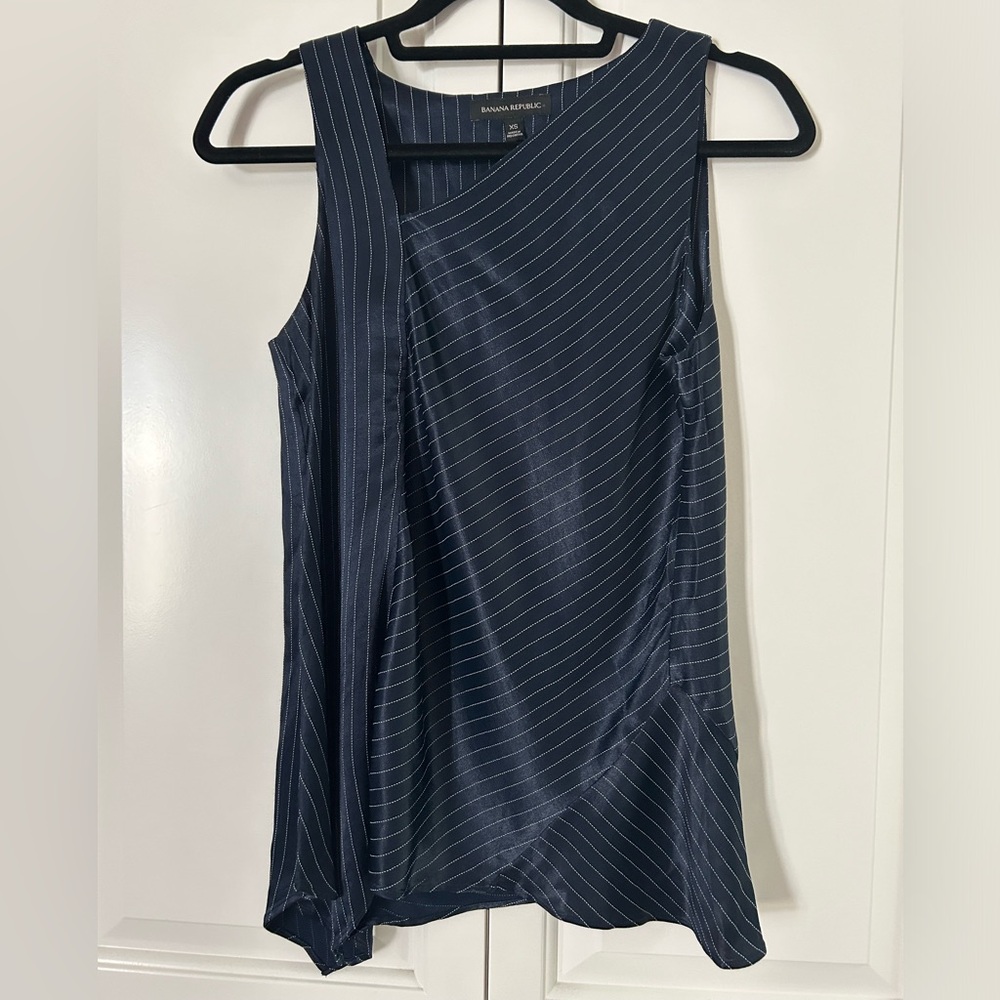 Banana Republic Navy Pinstripe Silk Sleeveless Top, NWT, size XS